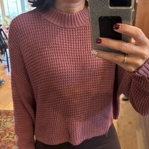 Hollister Women's Dusty Rose Crew Neck Sweater